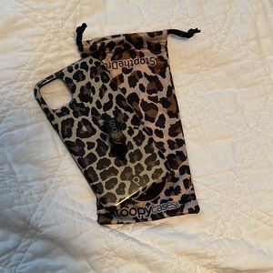 iPhone 11 XR loopy case